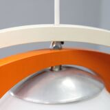 Suspension italienne orange et blanche des années 1970 — Sculpture moderne de l'ère spatiale
