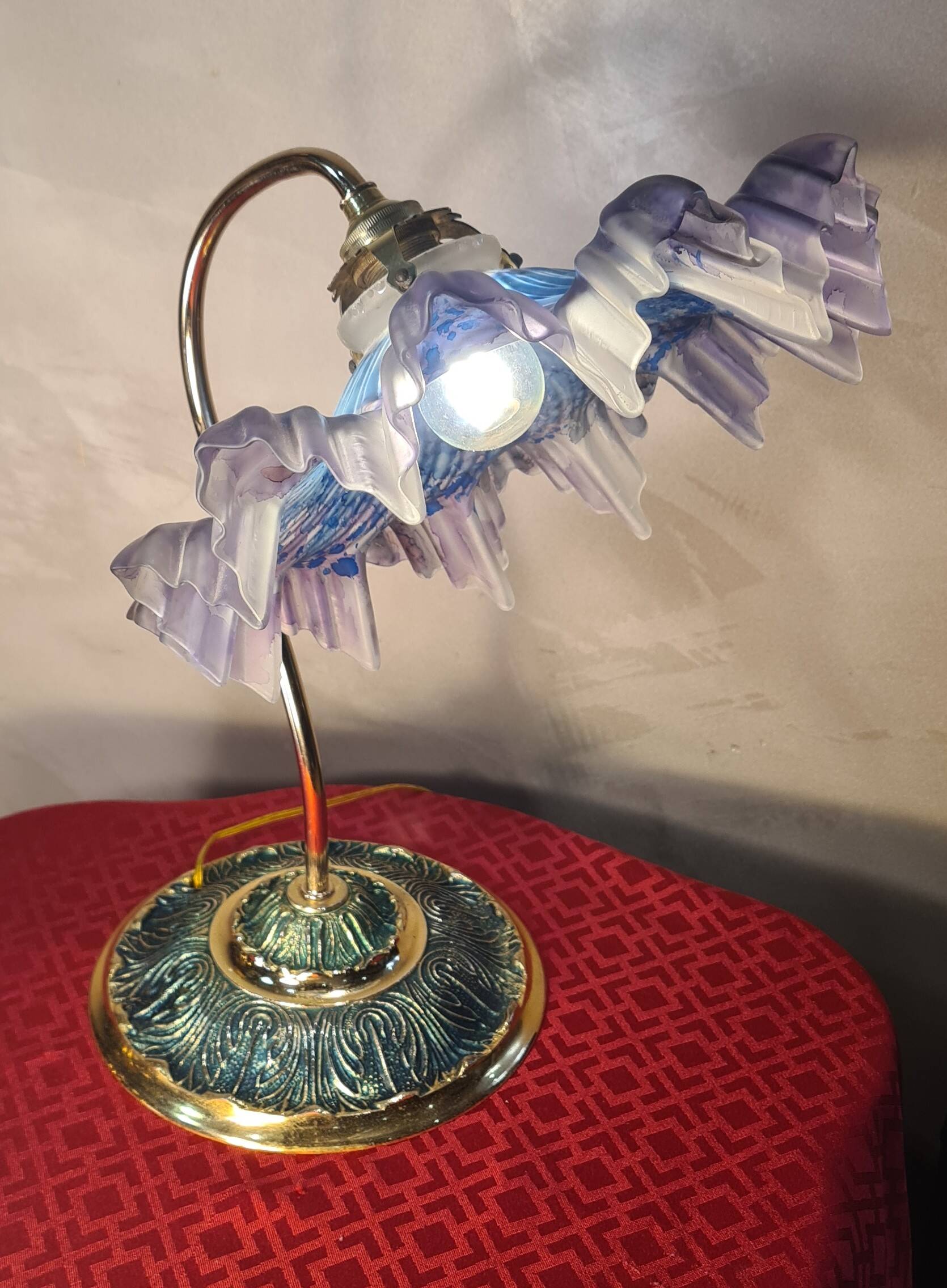 Art Nouveau lamp with Neo Classic lace shade 40x35