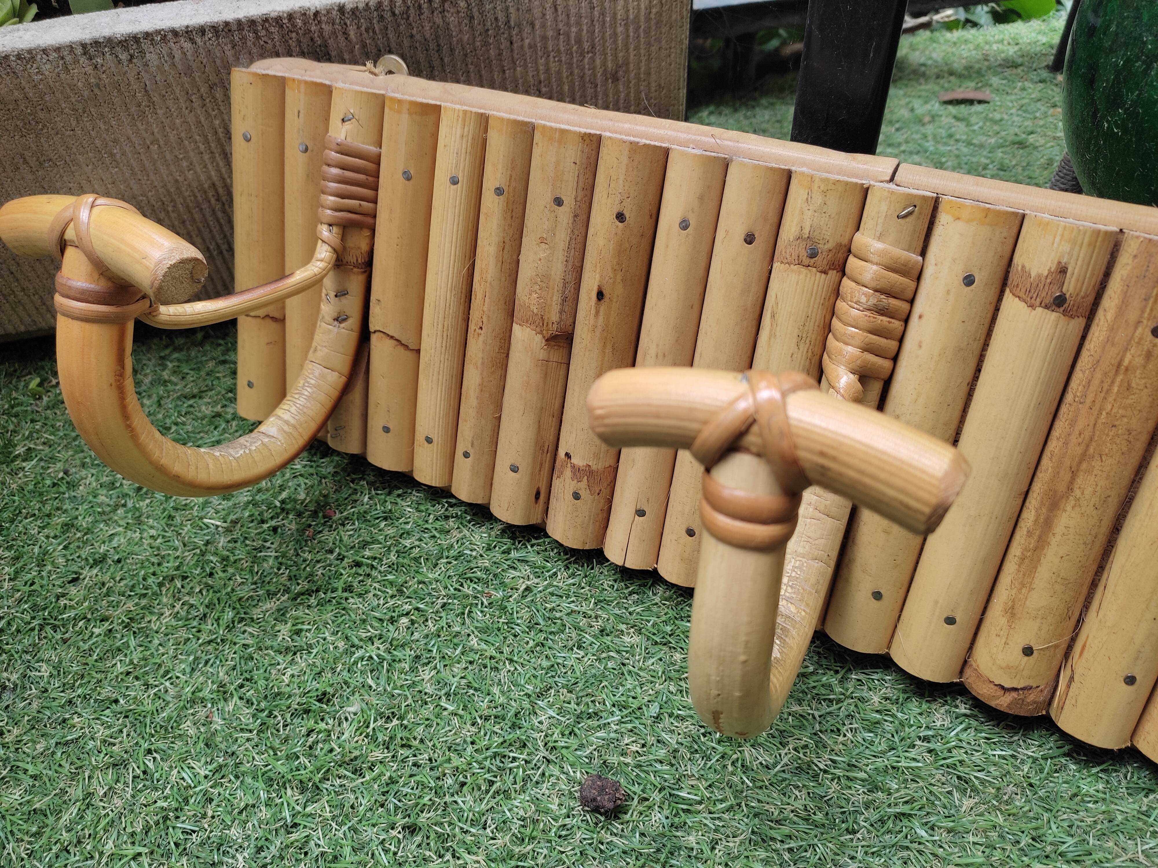 Rattan patères