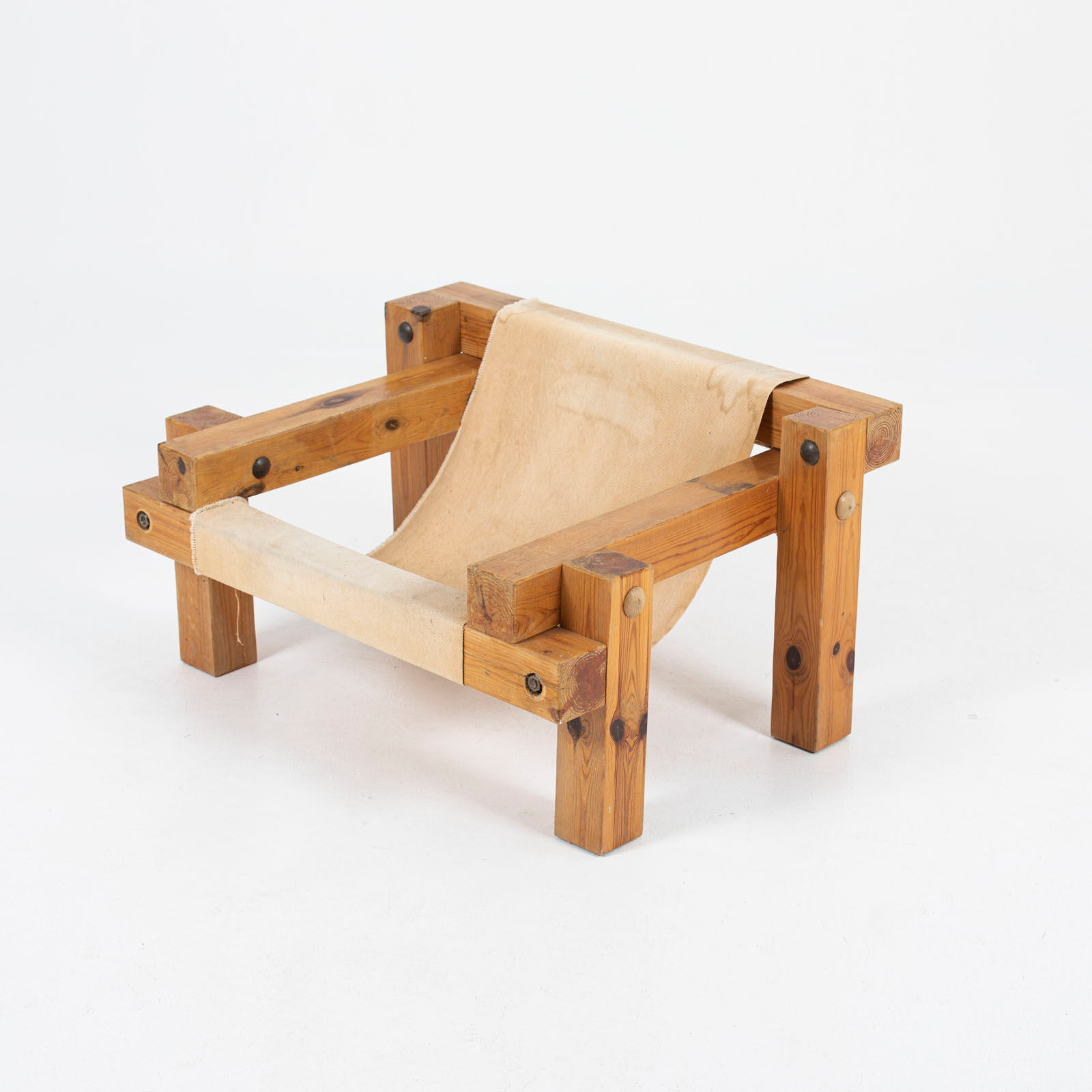 Pair of brutalist chairs in pine and canvas, 1970s