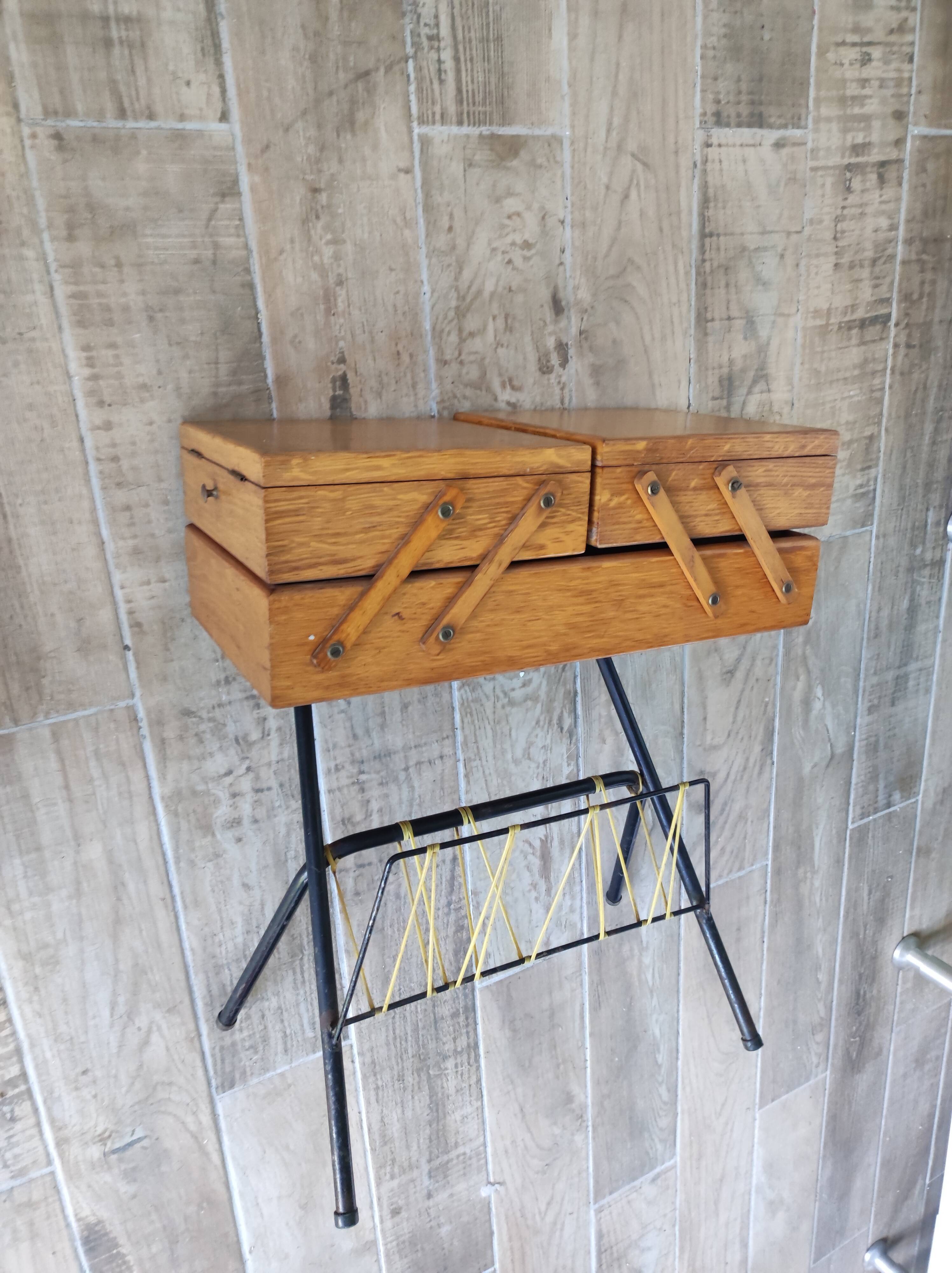 Worker sewing box door magazines steel wood scoubidou yellow vintage