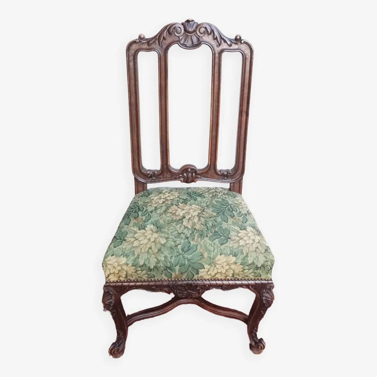 Louis XV chair in walnut, 19th century