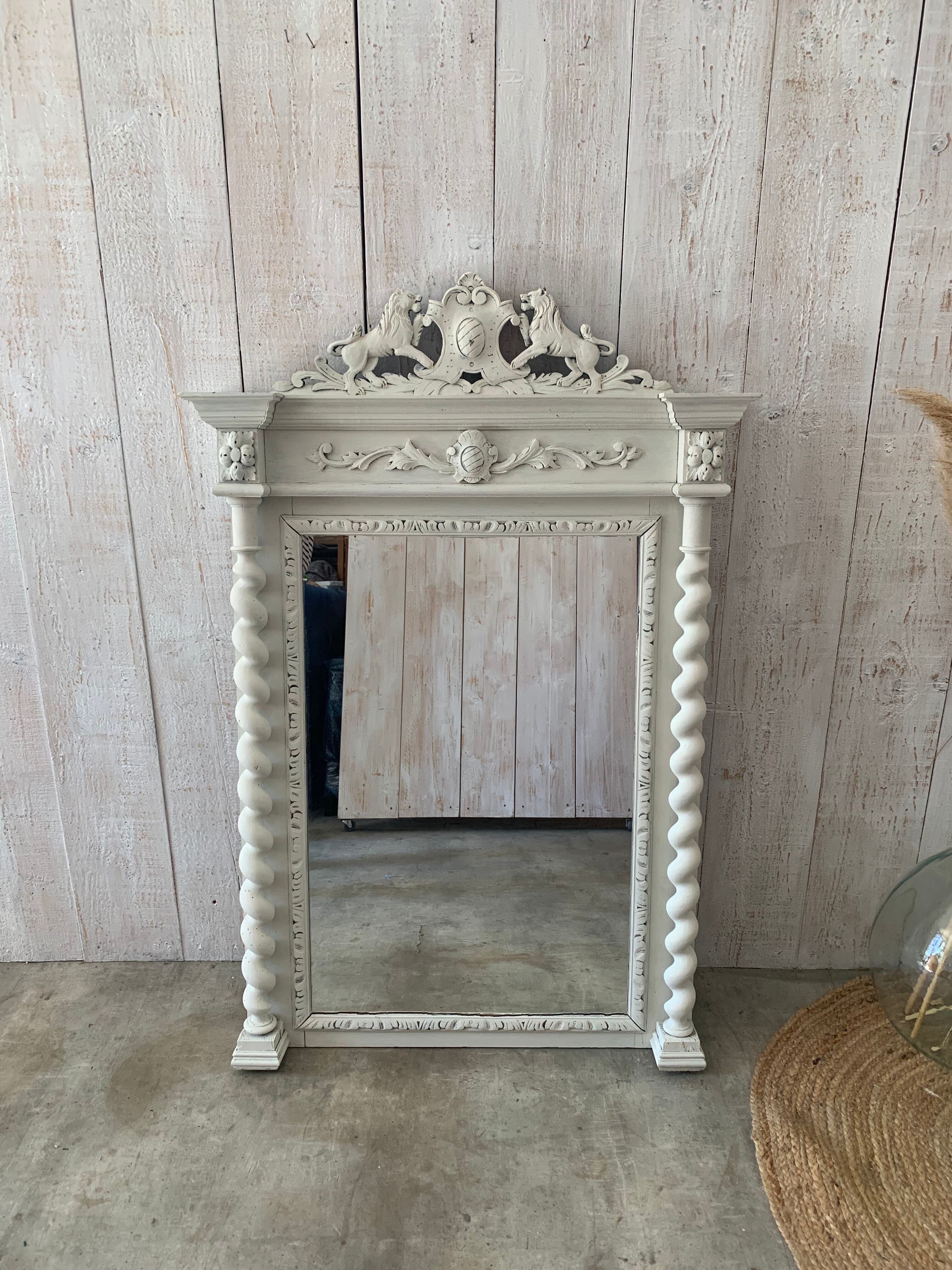 Shabby mirror