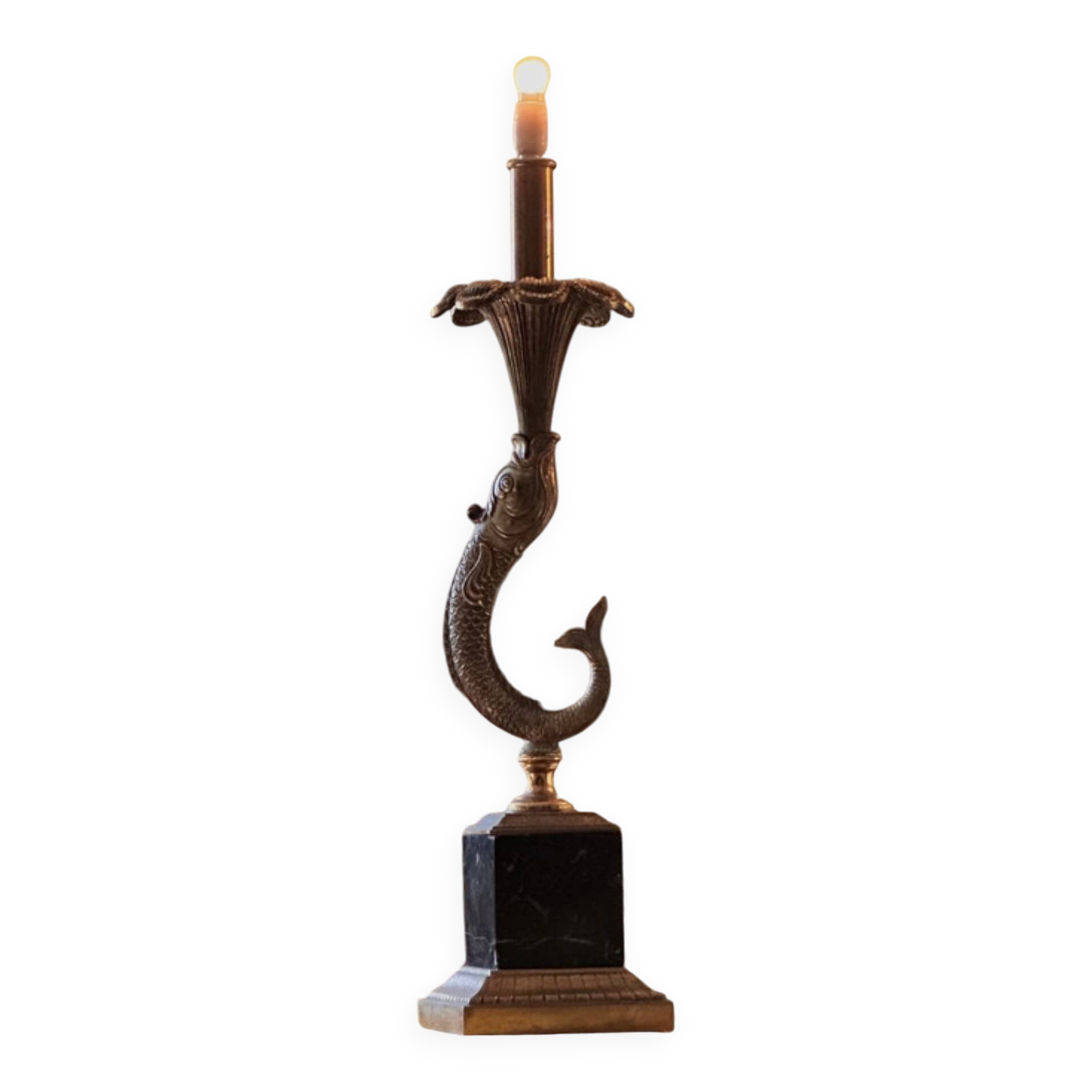 Lampe sculpturale vintage avec dauphin en bronze sur base en marbre noir -Holl