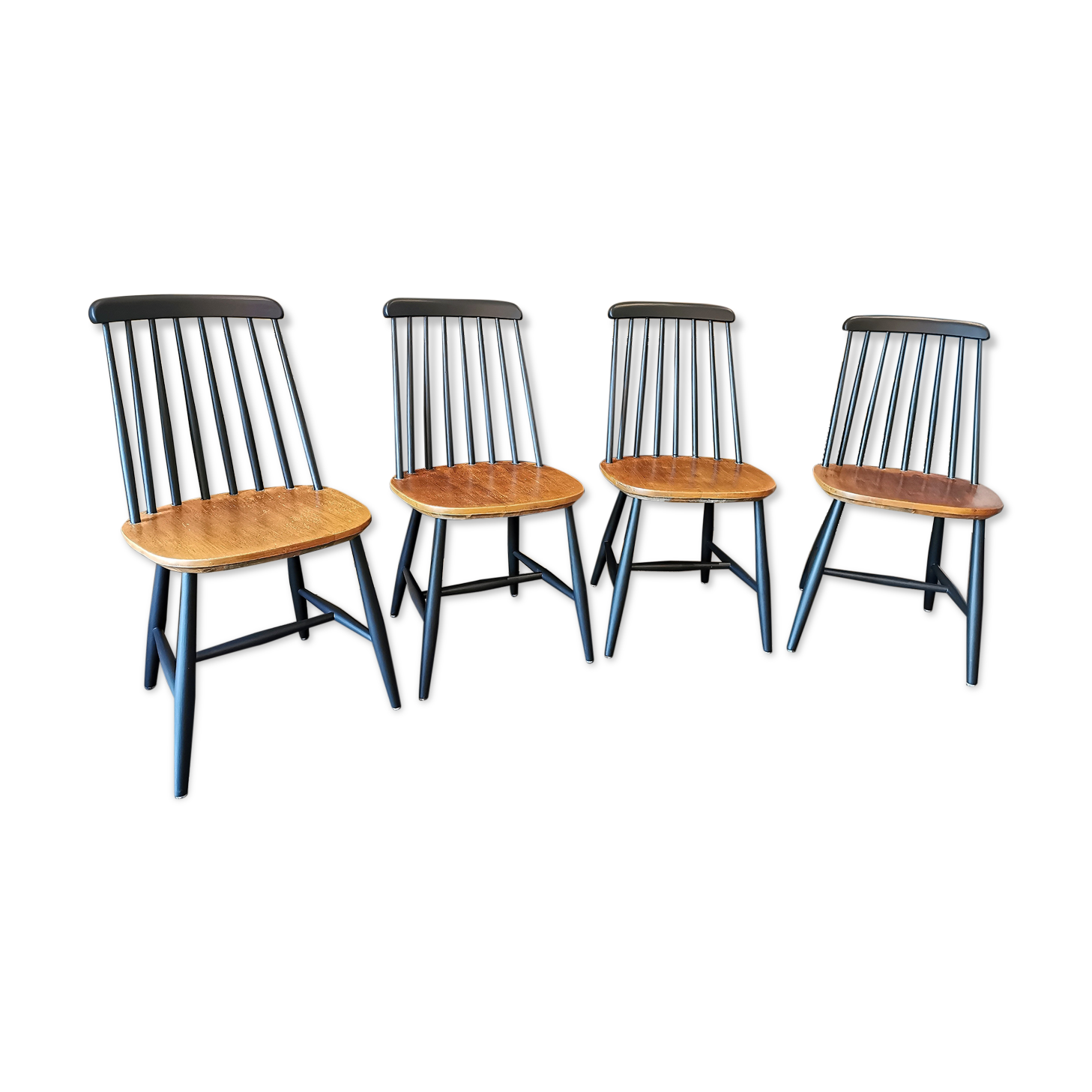 Series of 4 Scandinavian chairs