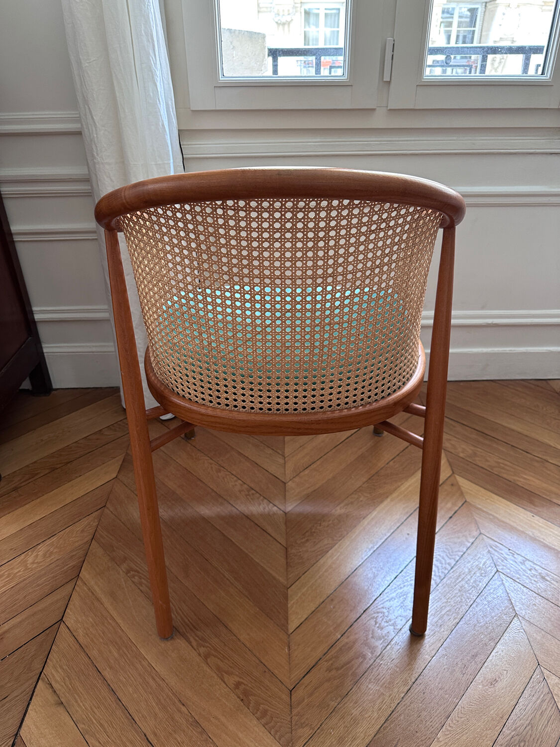 Armchair Cavallo / The Socialite Family