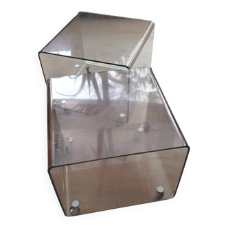 Tables basses roulantes en plexiglas