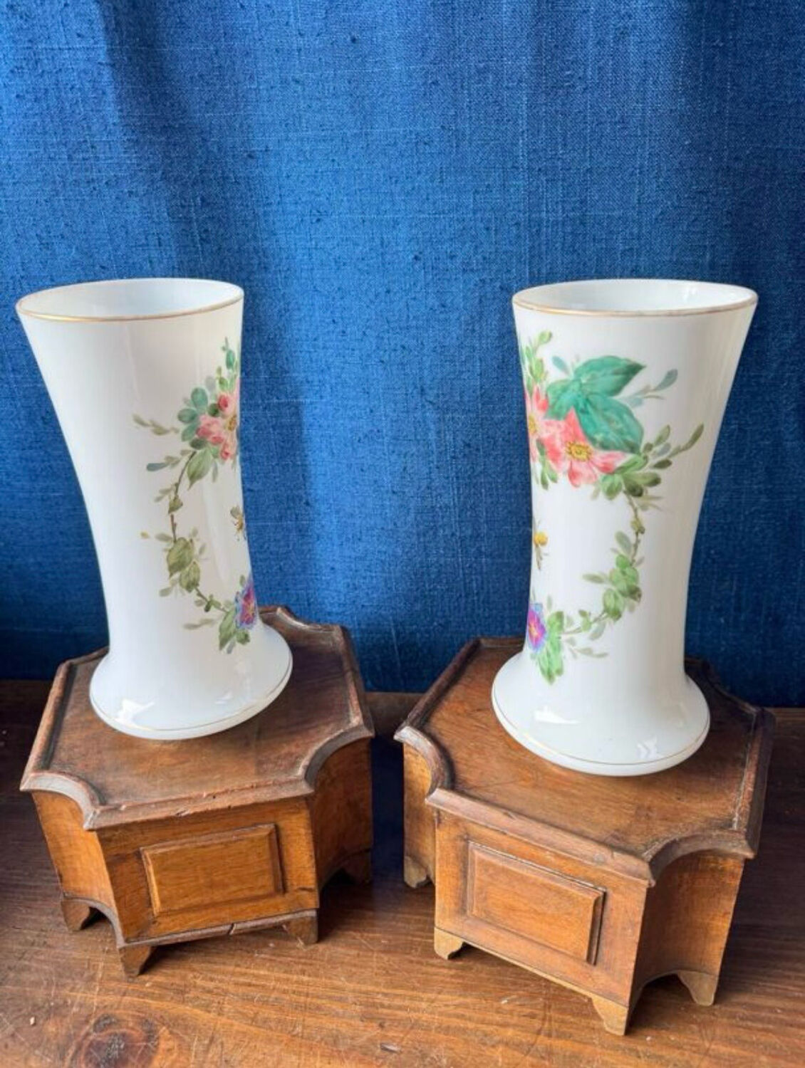 Pair of antique painted opaline vases from the early 19th century.