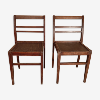 Pair of chairs era reconstruction