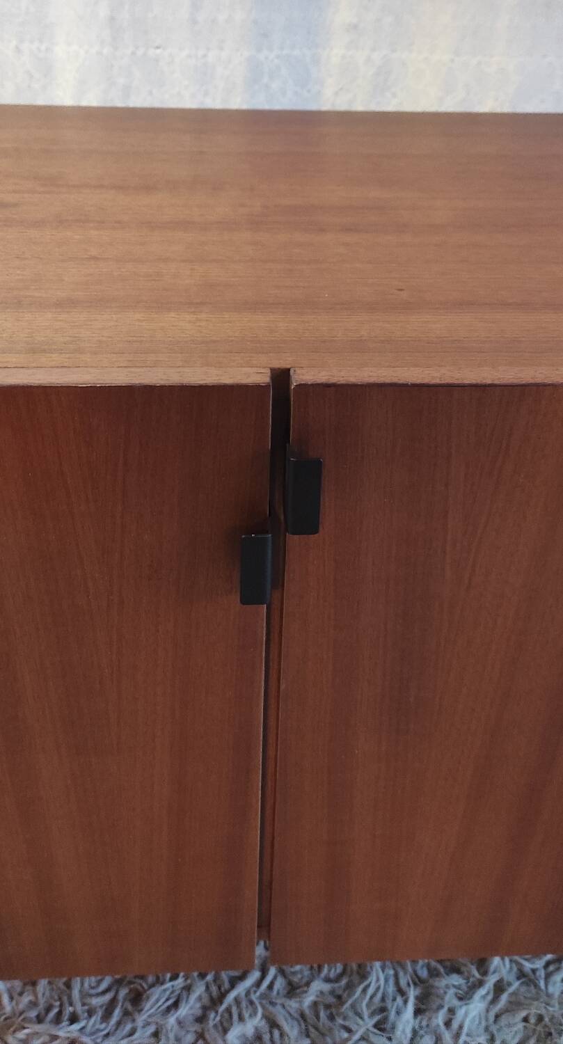 Modernist teak sideboard - 60s/70s