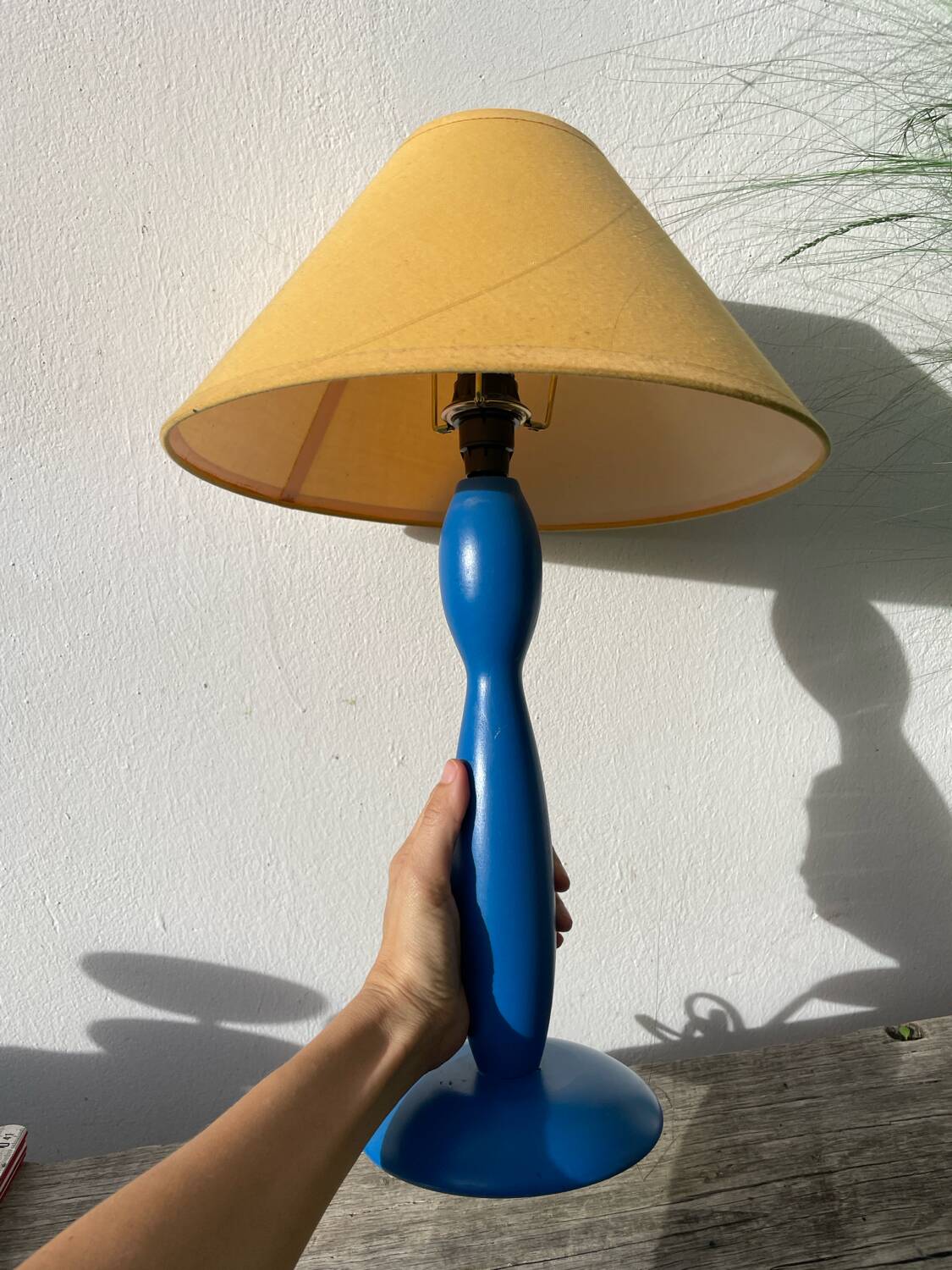 Blue and yellow turned wood lamp SCE 1990