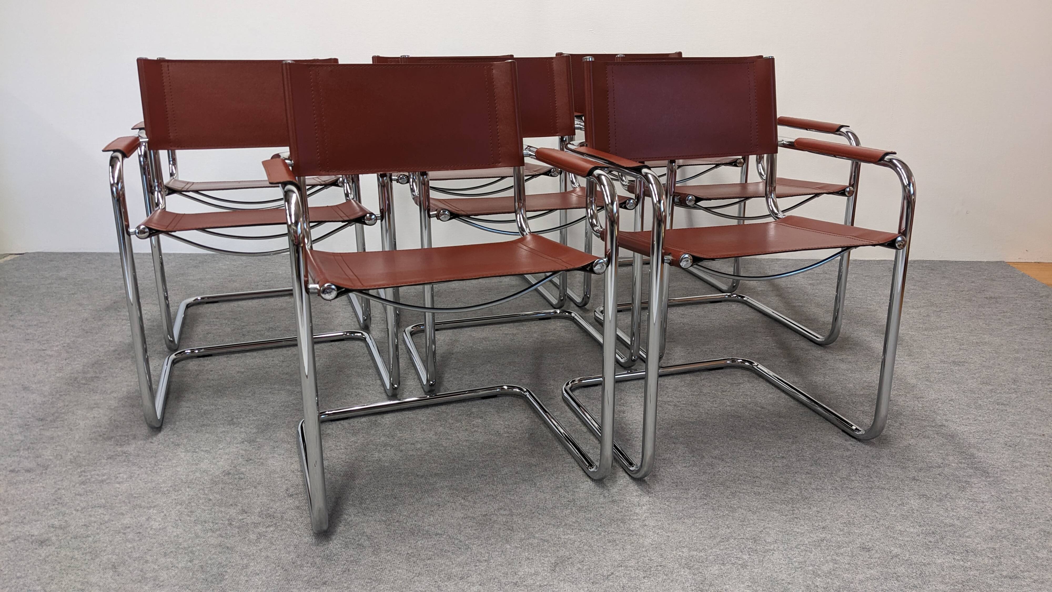 Série de 8 fauteuils cantilever modèle MG5 Made in Italy