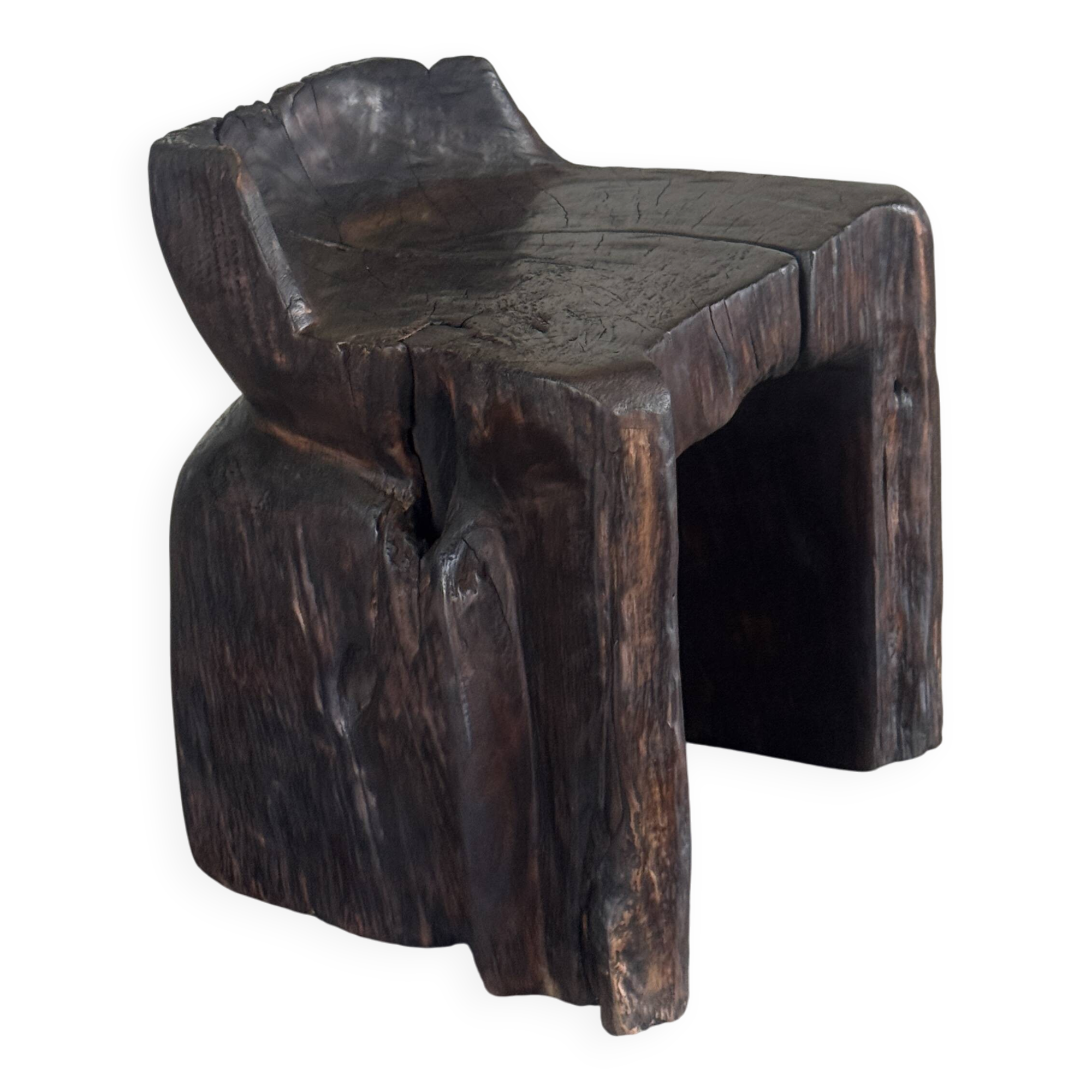 Stool, tabouret or low Japanese-style armchair in brutalist monoxyle radica.