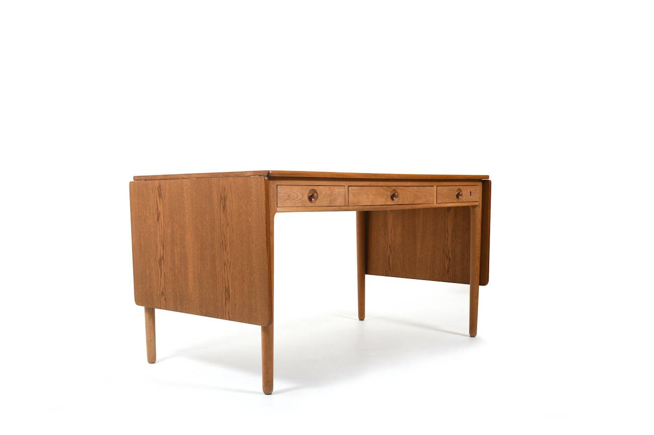 Fine Danish Hans J. Wegner Desk AT-305 Andreas Tuck 1950s.