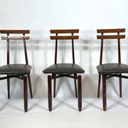 Ensemble de six chaises en bois italien du milieu du siècle