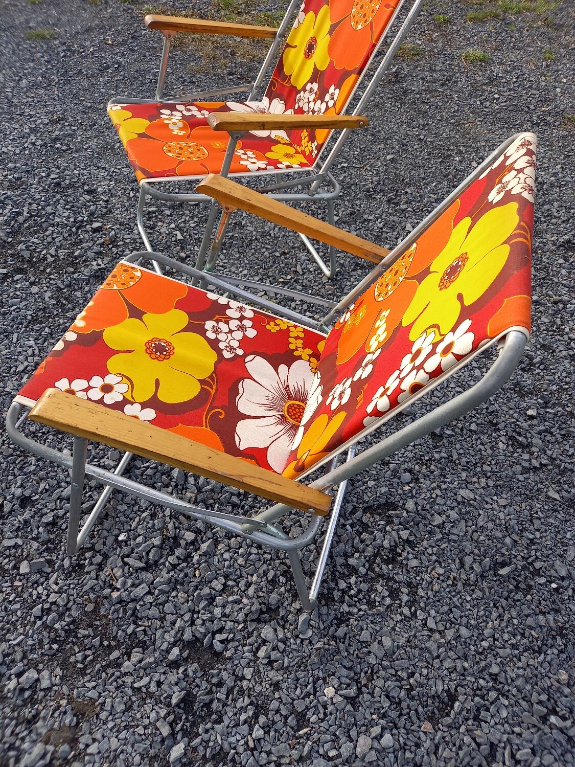 2 folding armchairs camping or beach vintage 70
