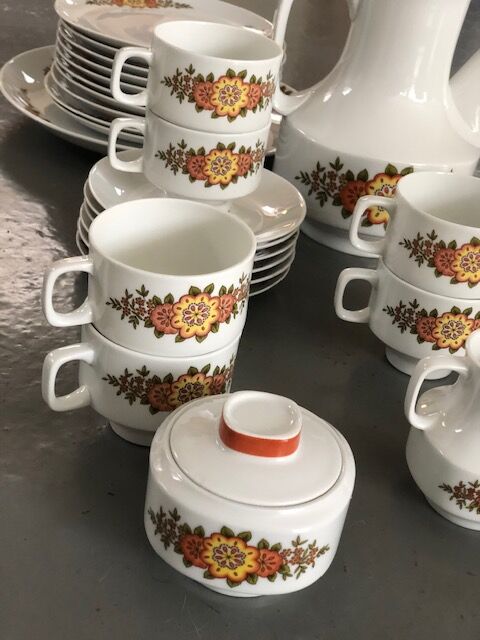 Seventies porcelain tea or coffee set