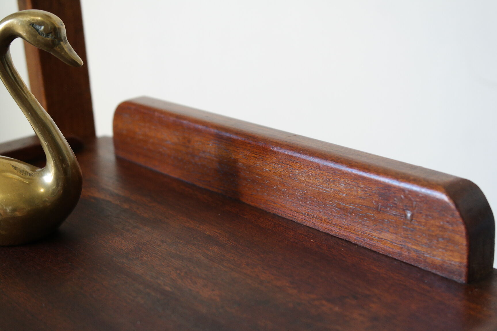 Rolling dessert mahogany