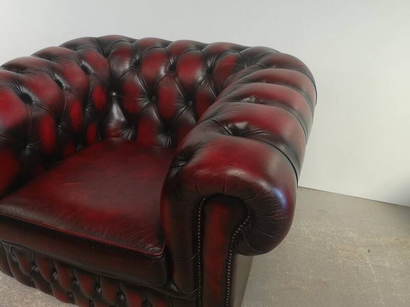 Chesterfield armchair burgundy leather