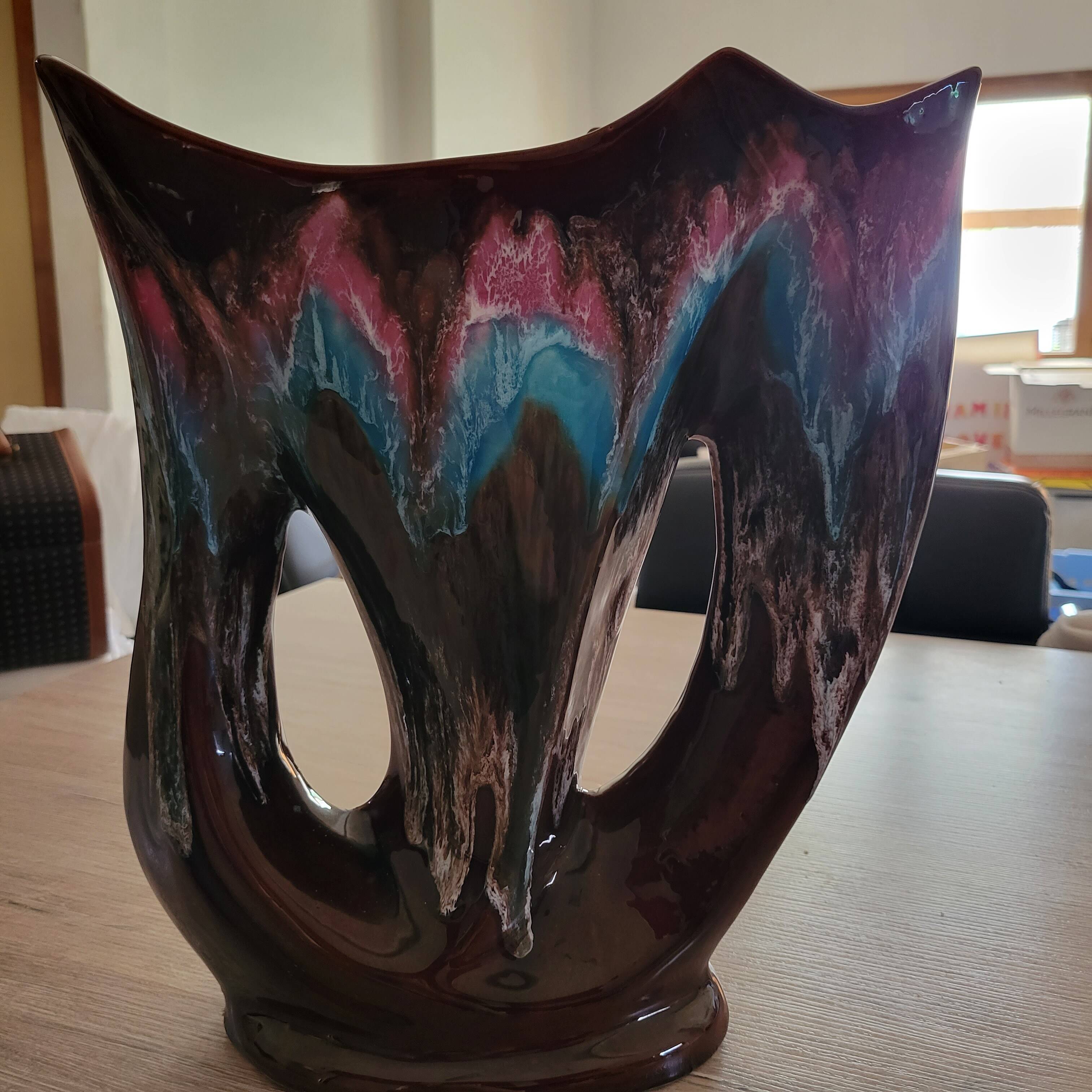 Vase  signé Vallauris