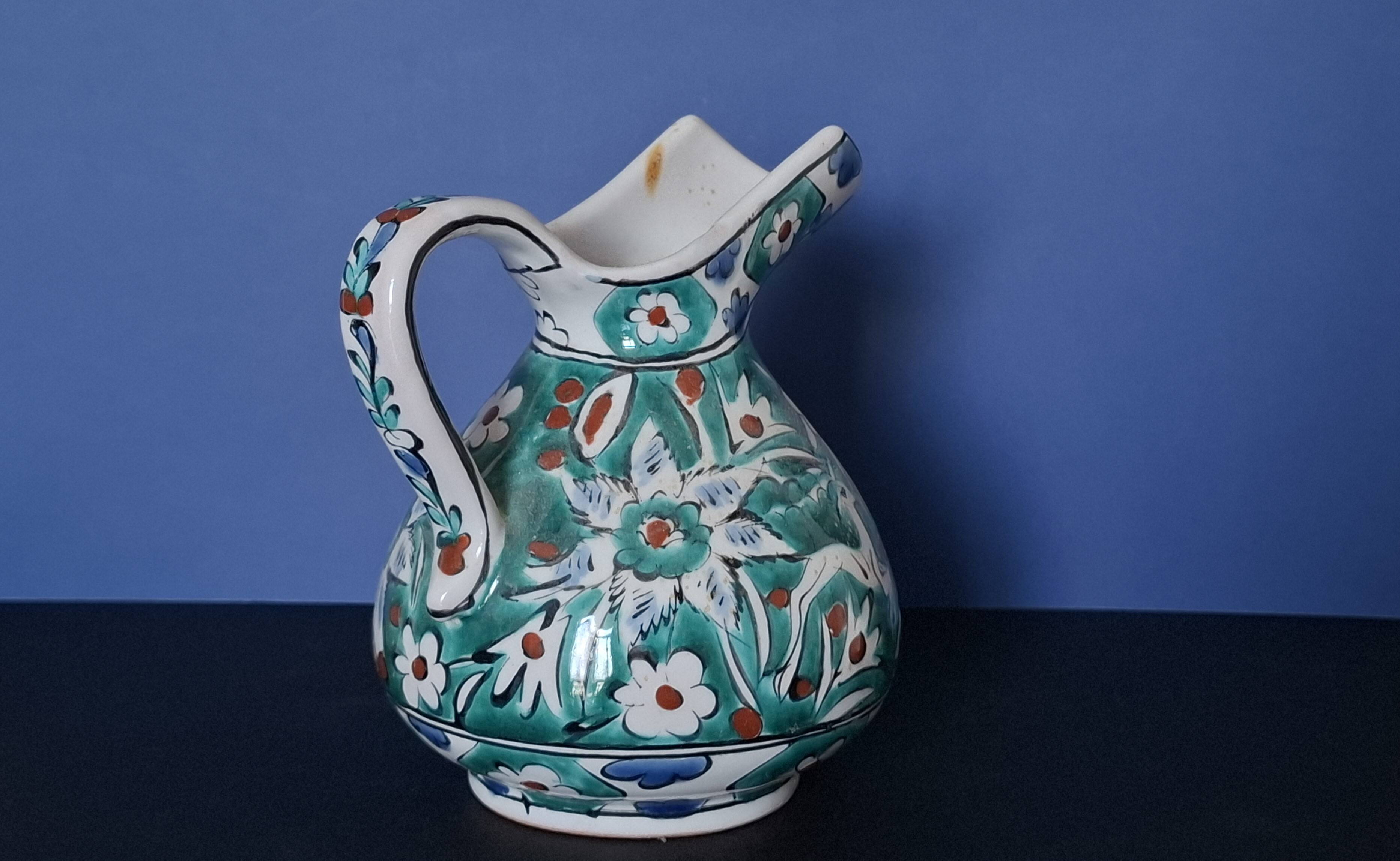 ceramic pitcher / jug