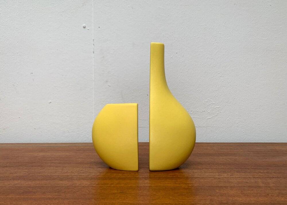 Set of 2 minimalist postmodern Italian vases by Bel Mondo, 1980s.