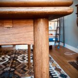 Scandinavian extendable table