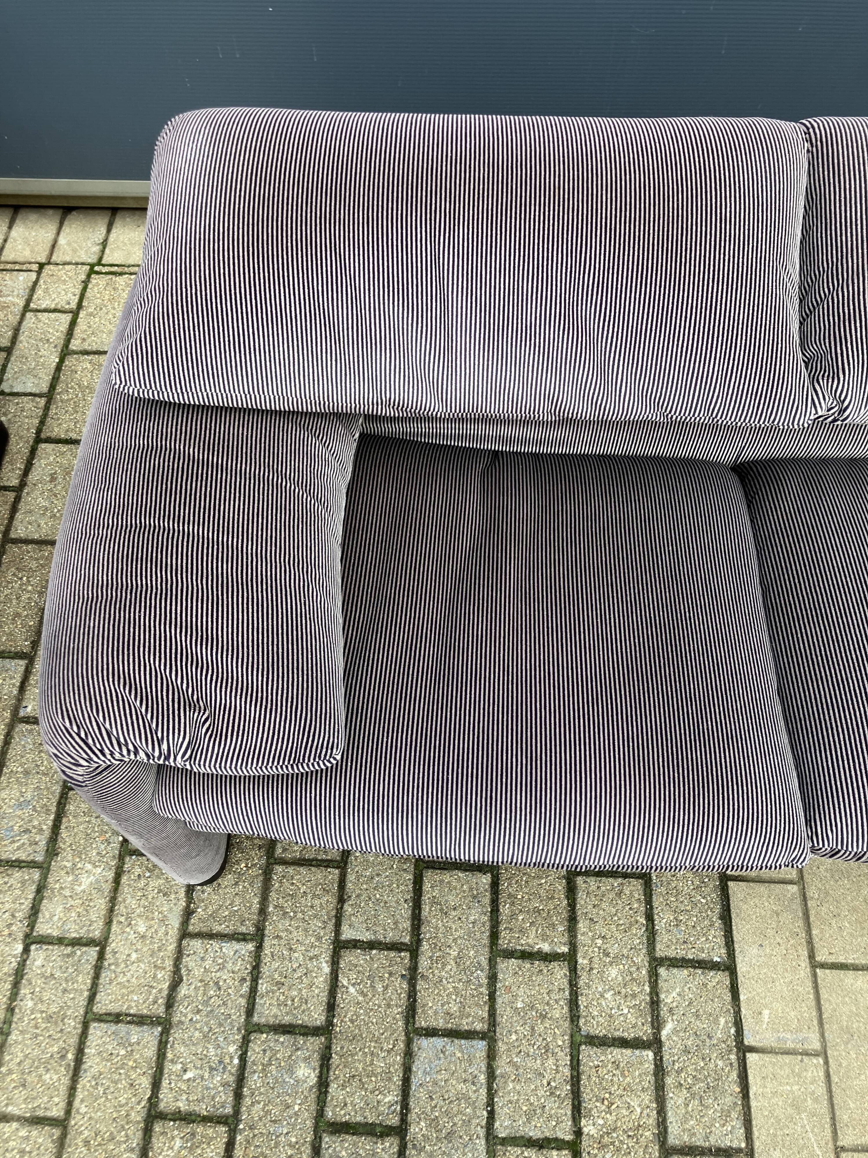 2x Cassina Maralunga 2zit original ribble fabric