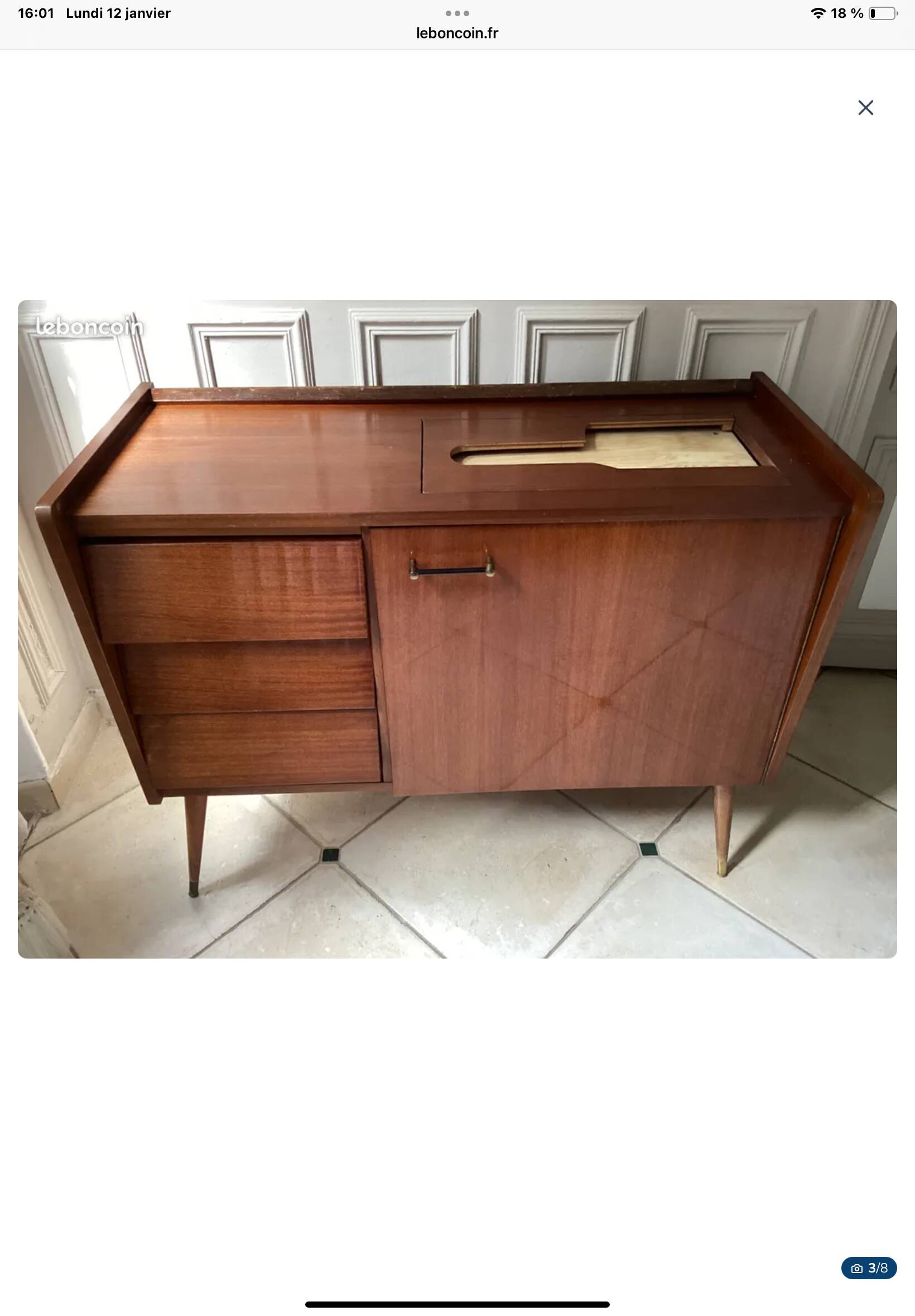 Vintage 1969 piece of furniture, sideboard, small side cabinet.