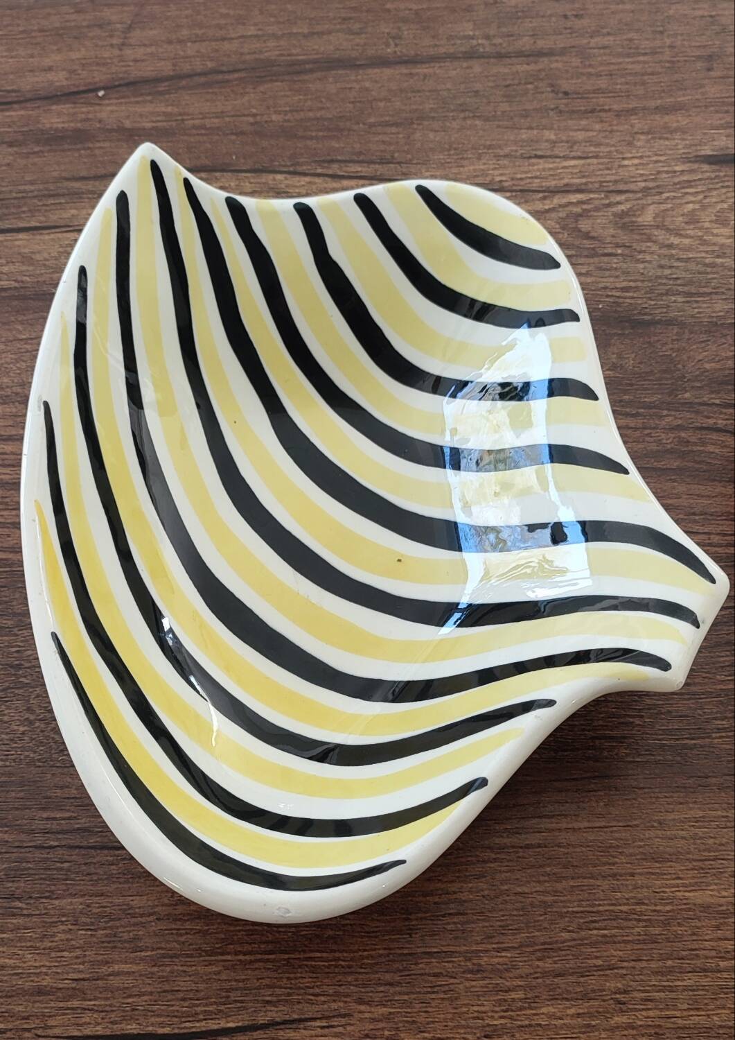 Large bowls, empty pockets by Alessio Tasca in Italian ceramic 60-70