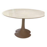 Tulip foot table