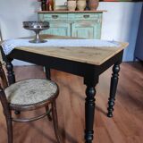Farm table