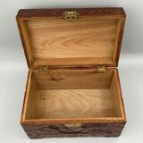 Coffret en bois sculpté Chine décor de pagode