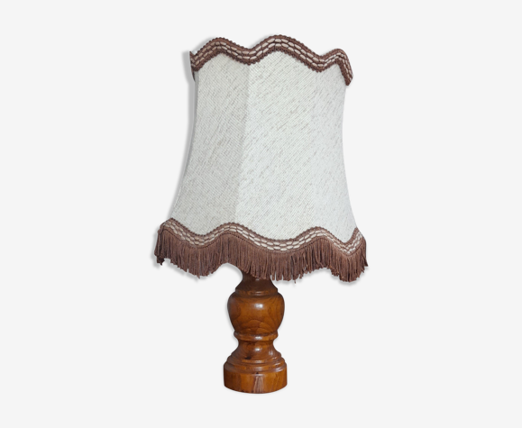 Lampe à poser pied bois tourné, abat jour tissu/laine écru et marron festonné et franges - années 70