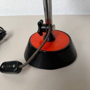 Lampe de bureau design 70 métal noire et orange