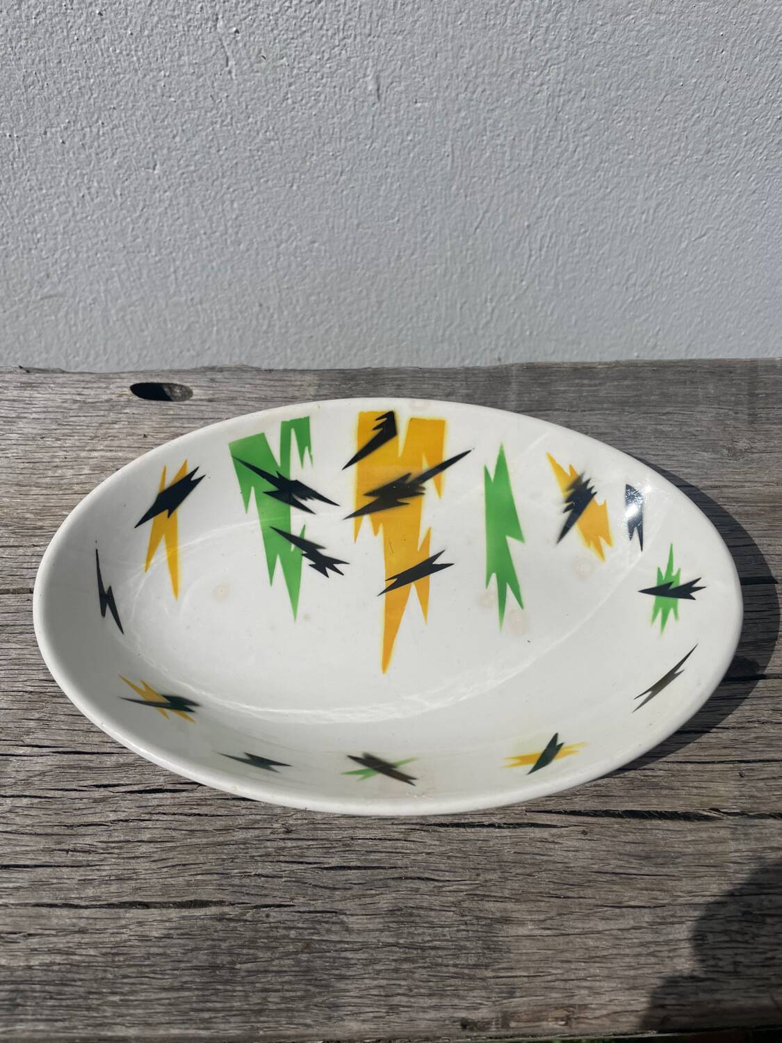 Oval bowl 1970 Digoin éclair