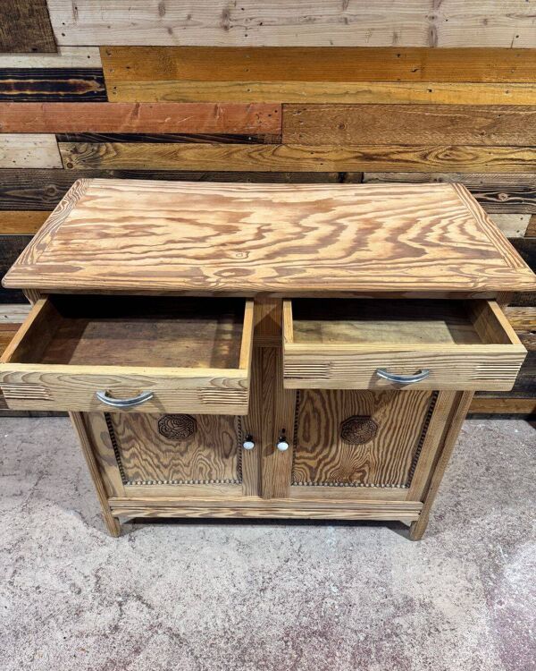 Buffet bas en pitchpin - Années 1940 - Aérogommé