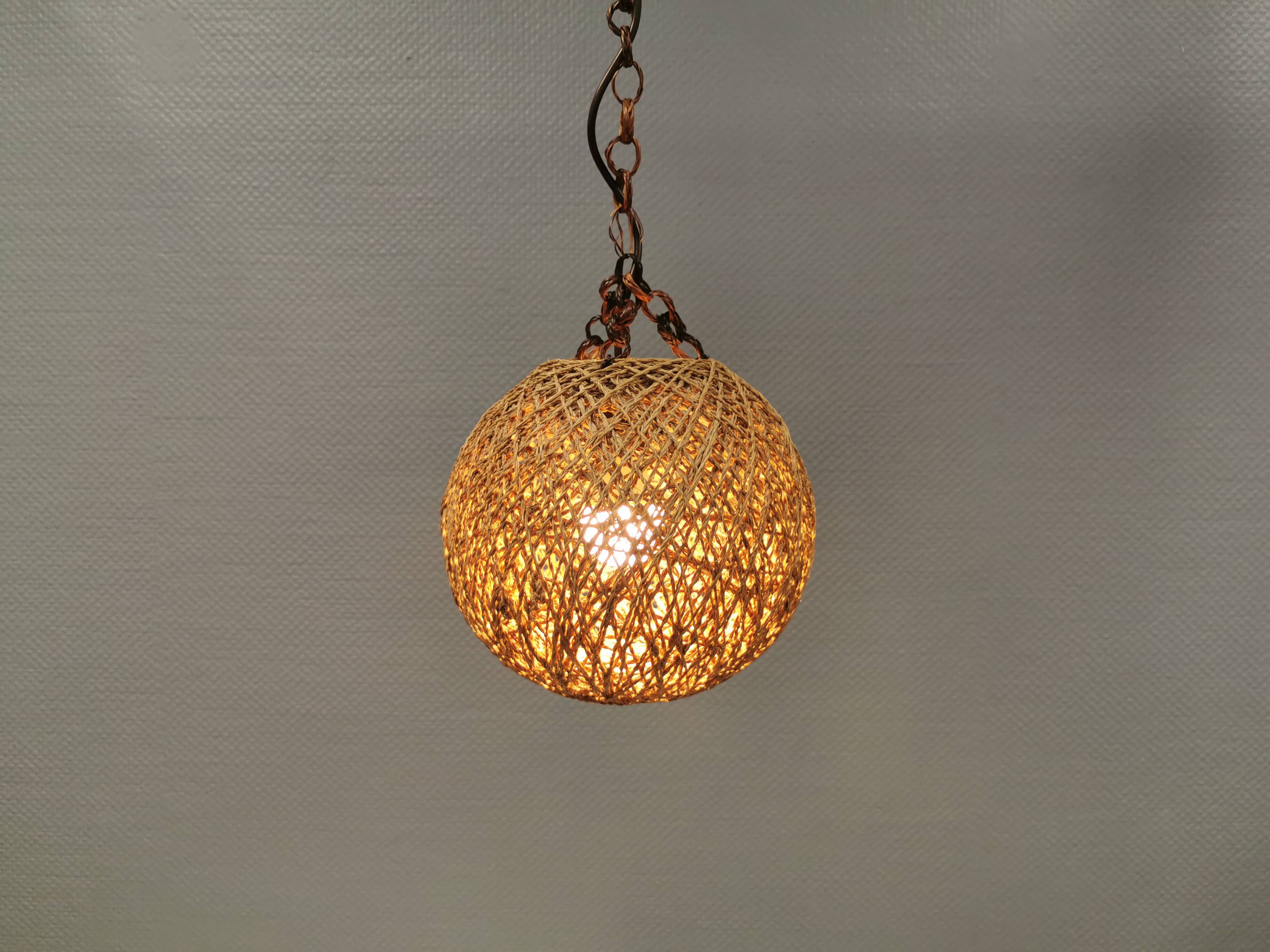Rattan ball lamp