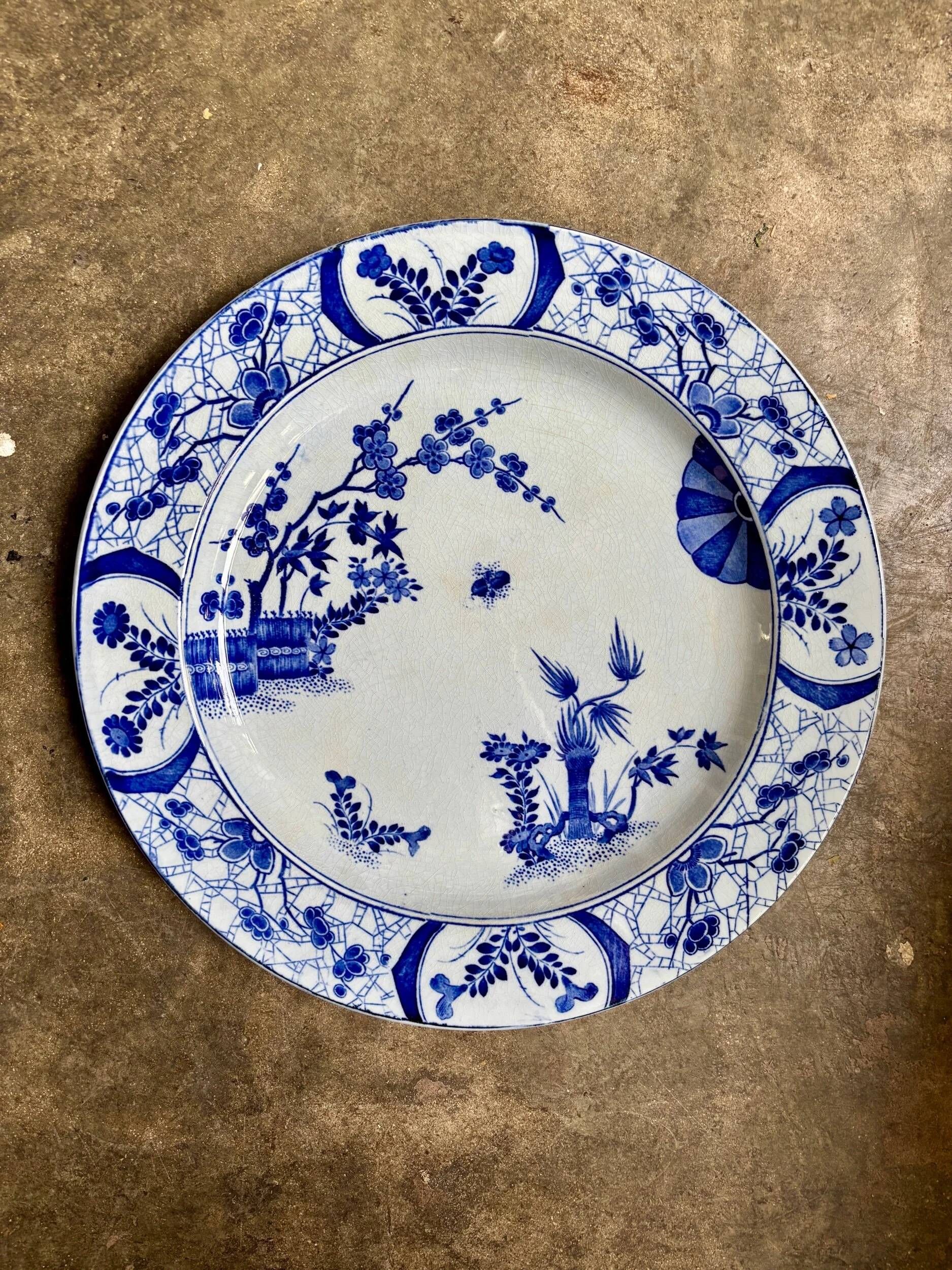Round flat dish Creil & Montereau in blue ironstone, "Japan" service