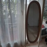 Standing mirror