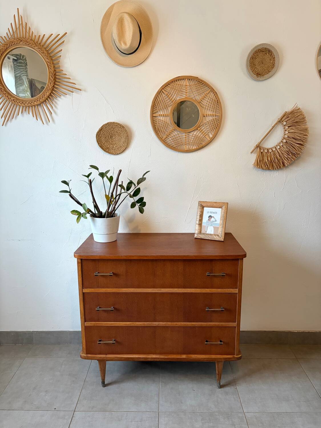 Vintage chest of drawers from the 1950s.