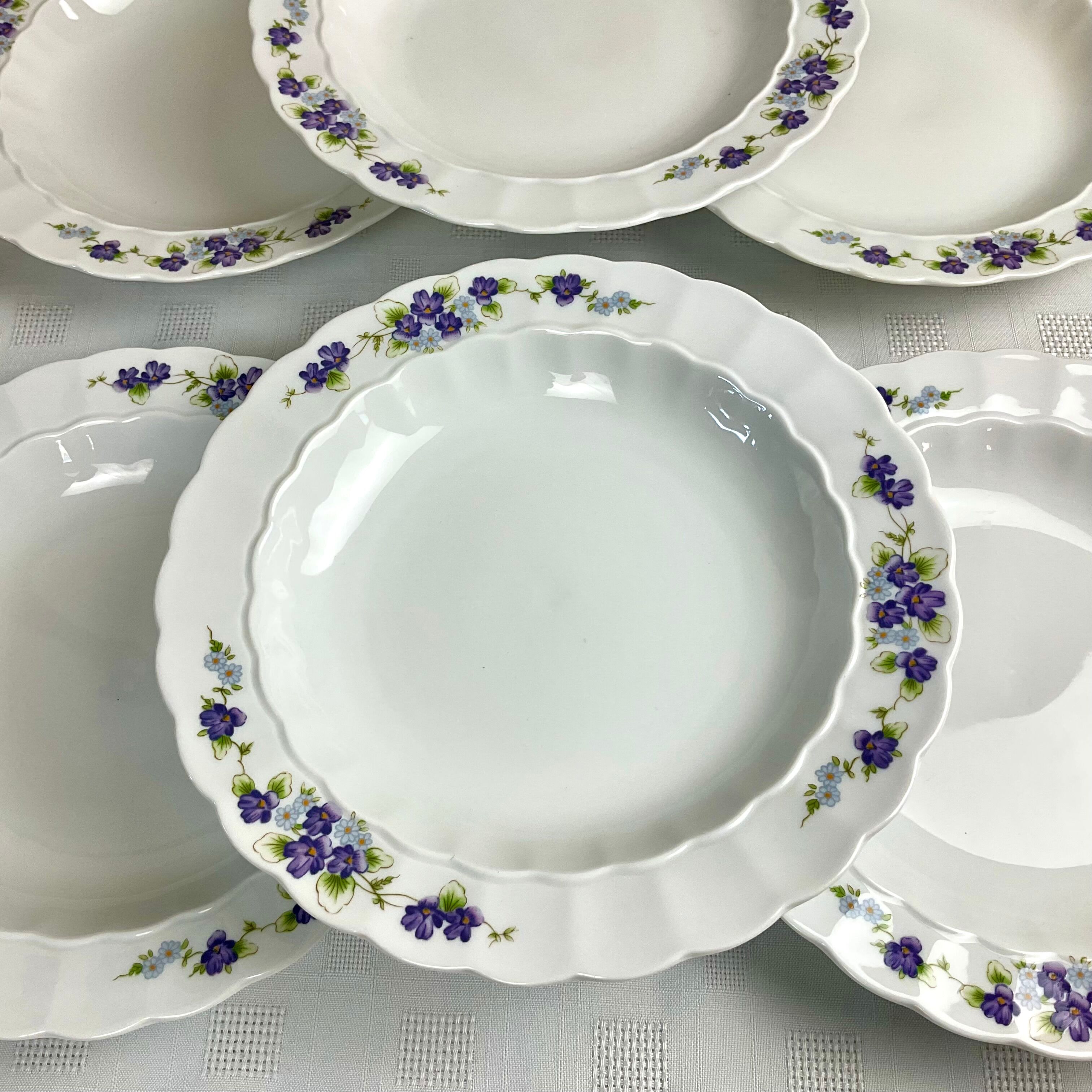 Plates with forget-me-nots decoration Eschenbach Bavaria Germany