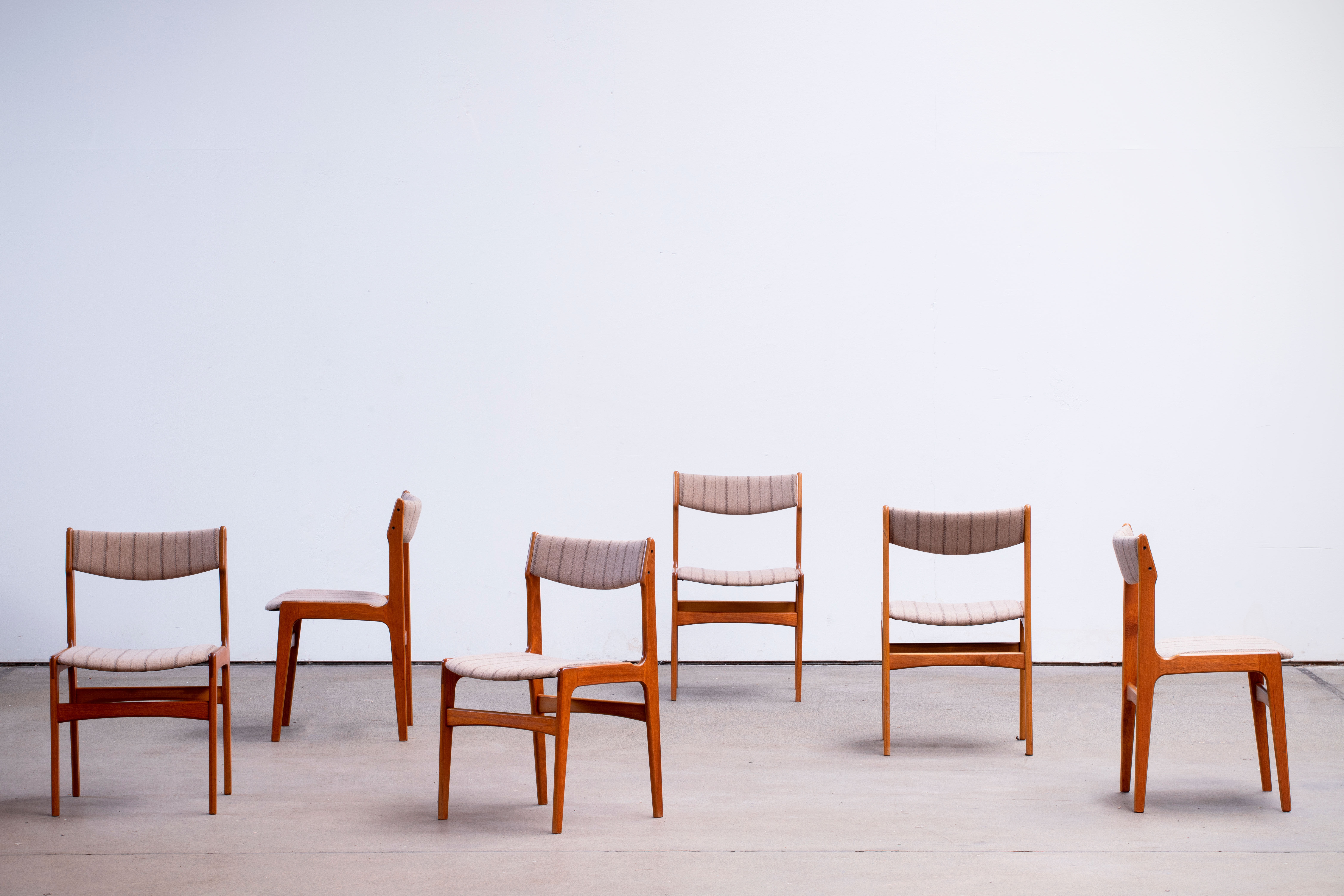 Set of 6 Scandinavian chairs vintage solid teak and wool 1960