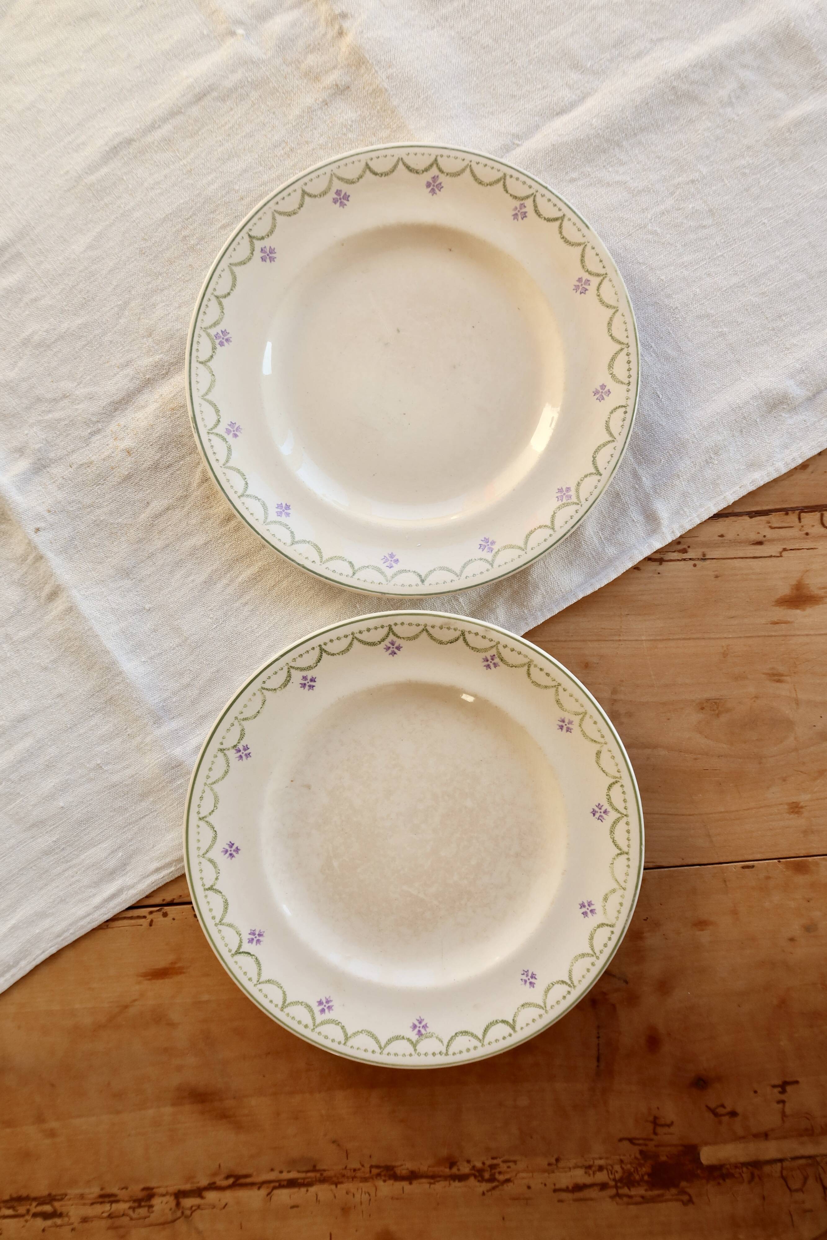 Antique flat plate, Longwy ironstone, Violetta model.
