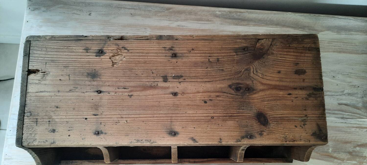 Small workshop furniture