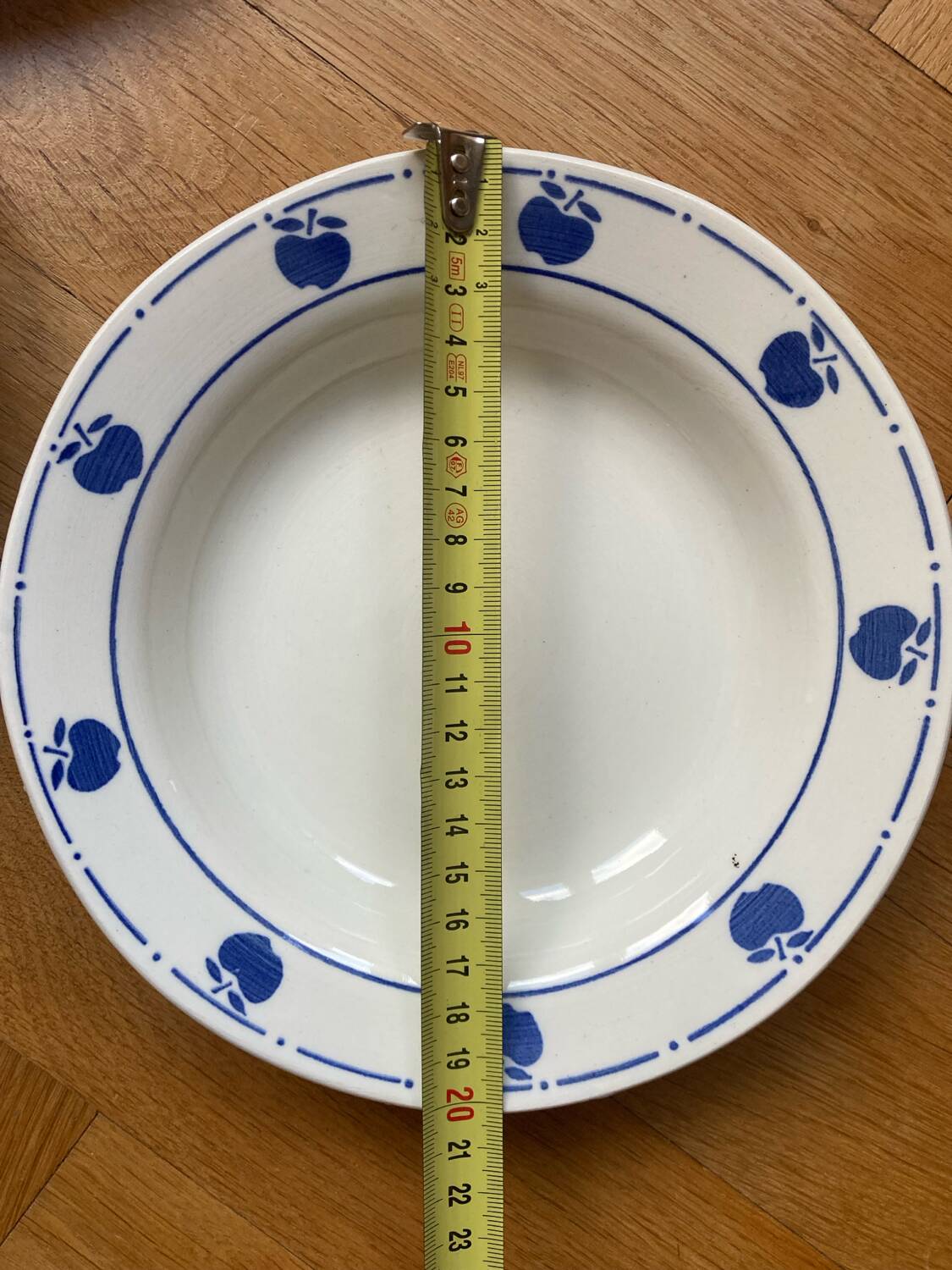 Deep plates with blue apple pattern