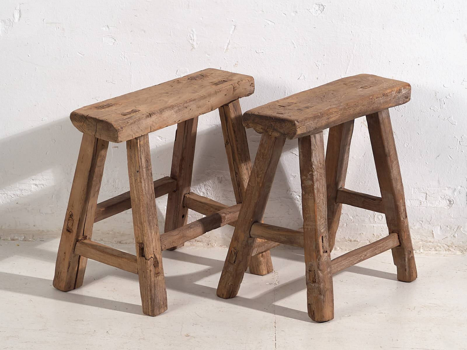 Pair of antique stools (circa 1900). Set of 2 pieces