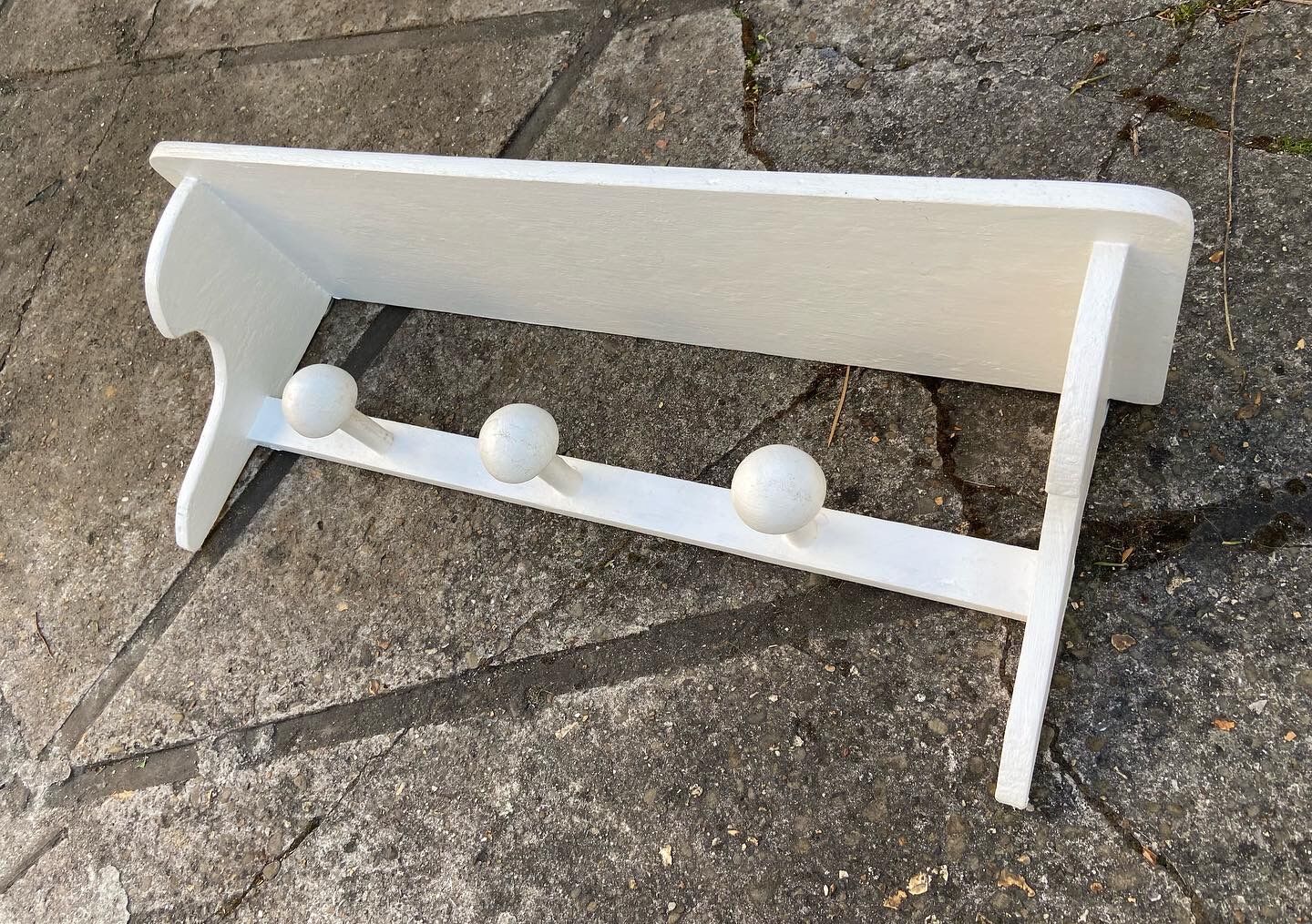 Vintage wall coat rack 3 hooks & shelf
