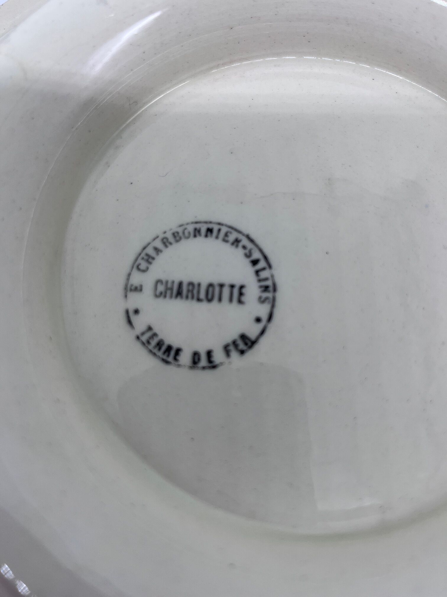 Two compotiers land of iron