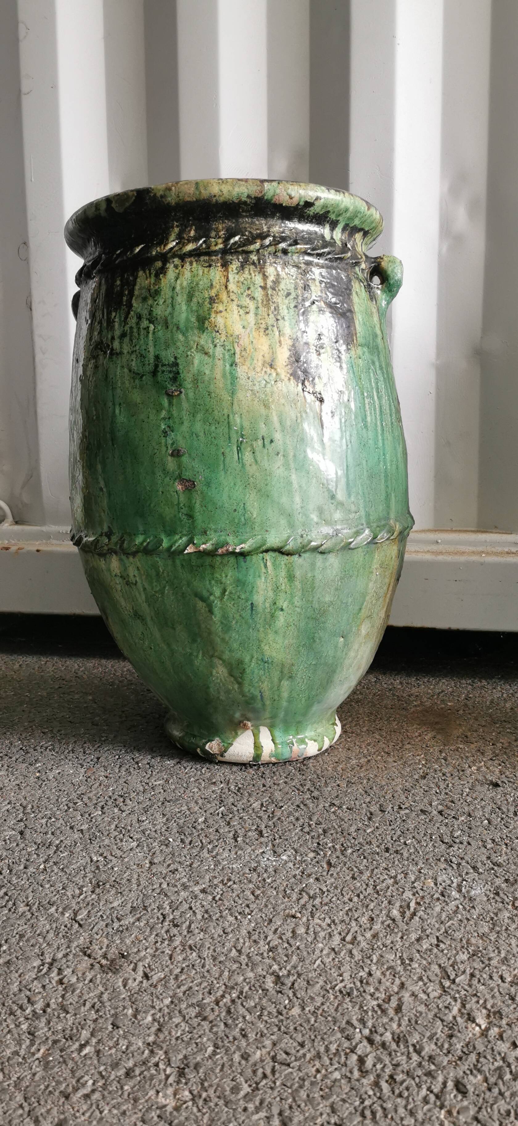 Tamgrout terracotta jar